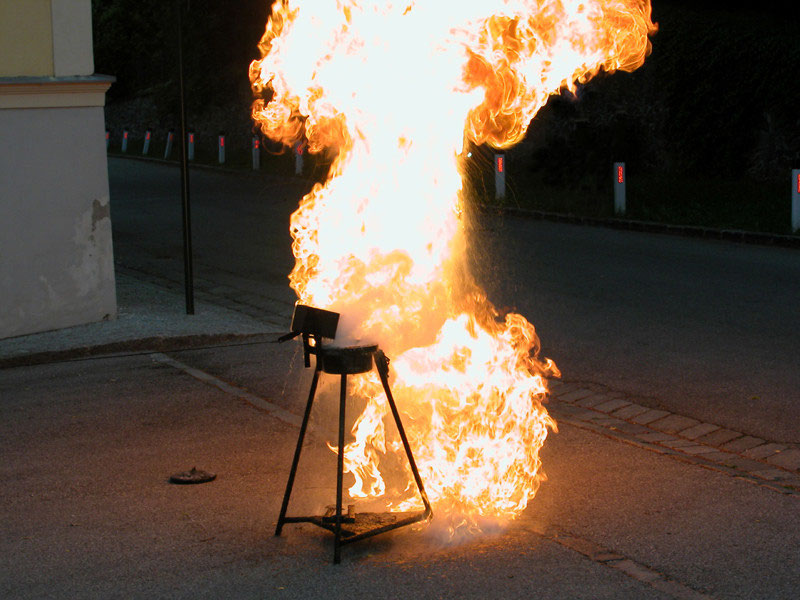 Gefahr in der Küche Fettexplosion! Freiwillige Feuerwehr Pöstlingberg