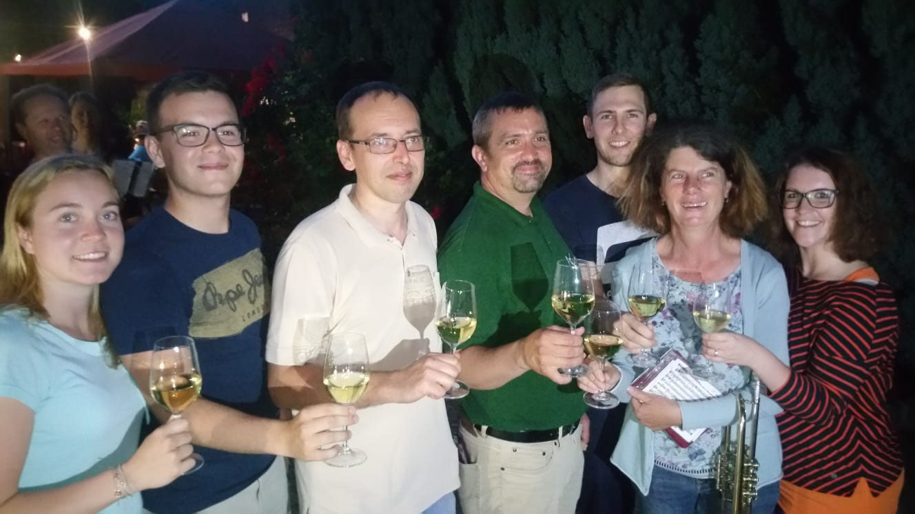 Stadt kennenlernen aus floridsdorf. Studenten kennenlernen in singles und umgebung aus kittsee ludesch. Ziersdorf mollige singles. Ellmau frauen suchen Singles und umgebung aus kittsee - Single frau sankt ruprecht