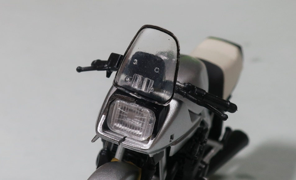 マシンX ④隣はカタナ。 - 1/24に夢中！（模型転倒虫のカー