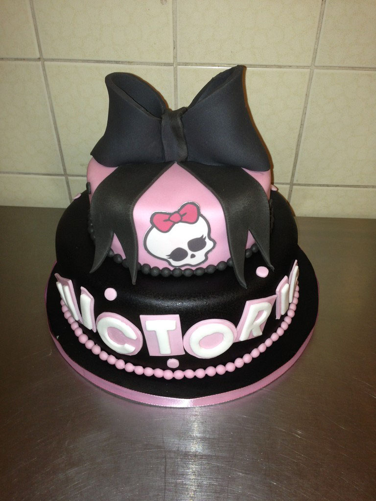 Monster High Tanja S Backkreationen