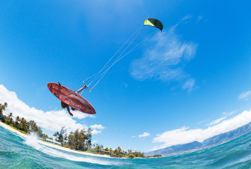 Kitesurfing in Thailand Wind rund ums Jahr Urlaub in Thailand erleben