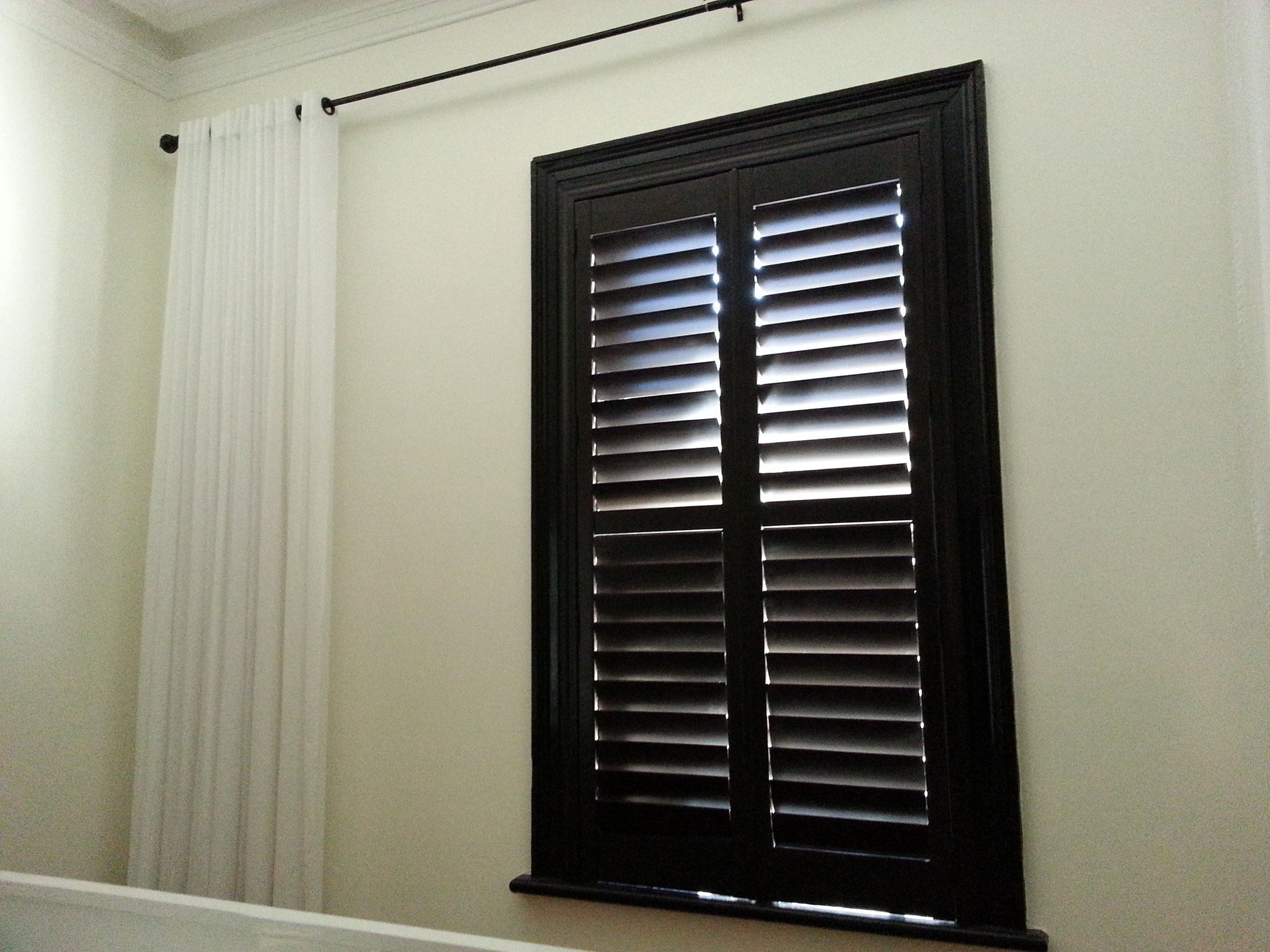 Plantation shutters Adelaide,Basswood shutters,PVC shutters,Vinyl