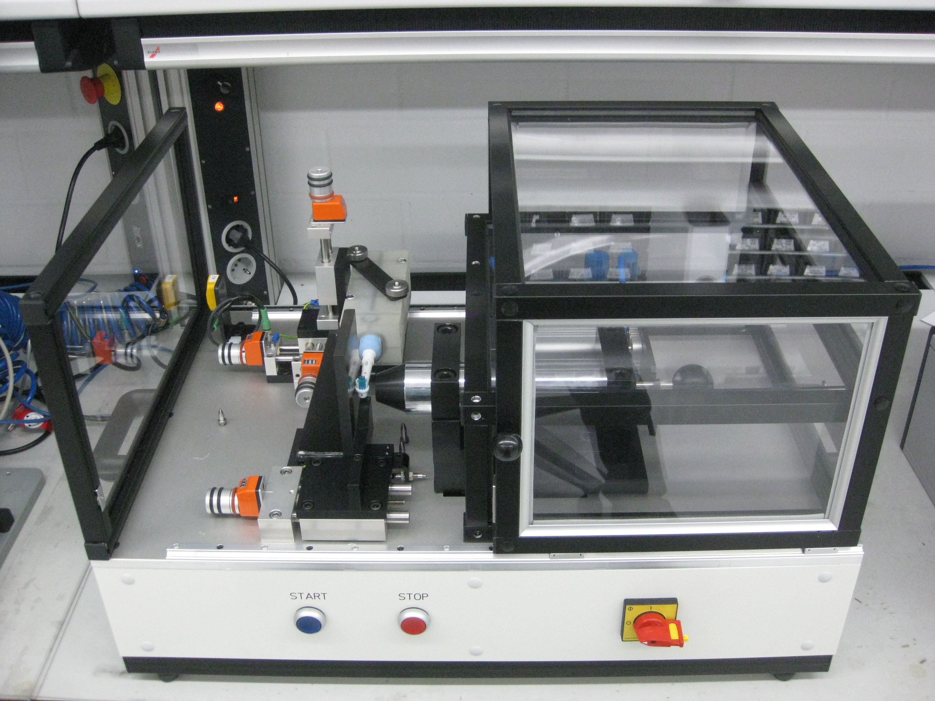 Federhammertest Oral Care Toothbrush Dental Material Test