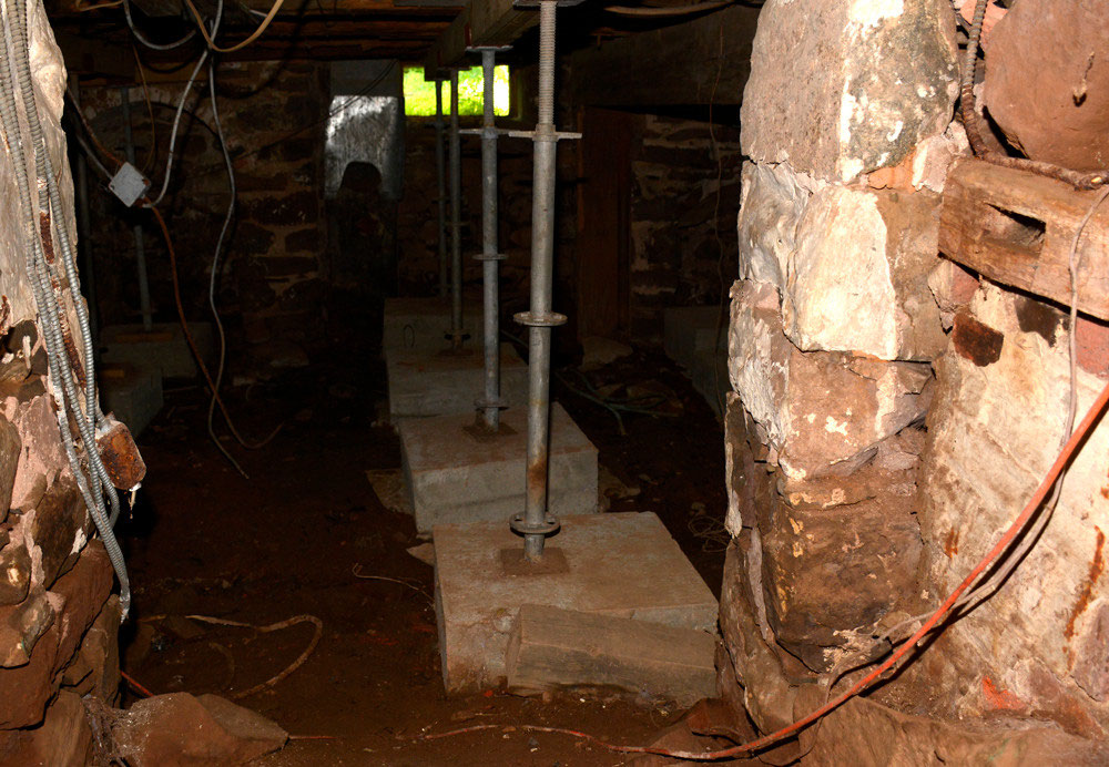 Building Stabilization Frazee House