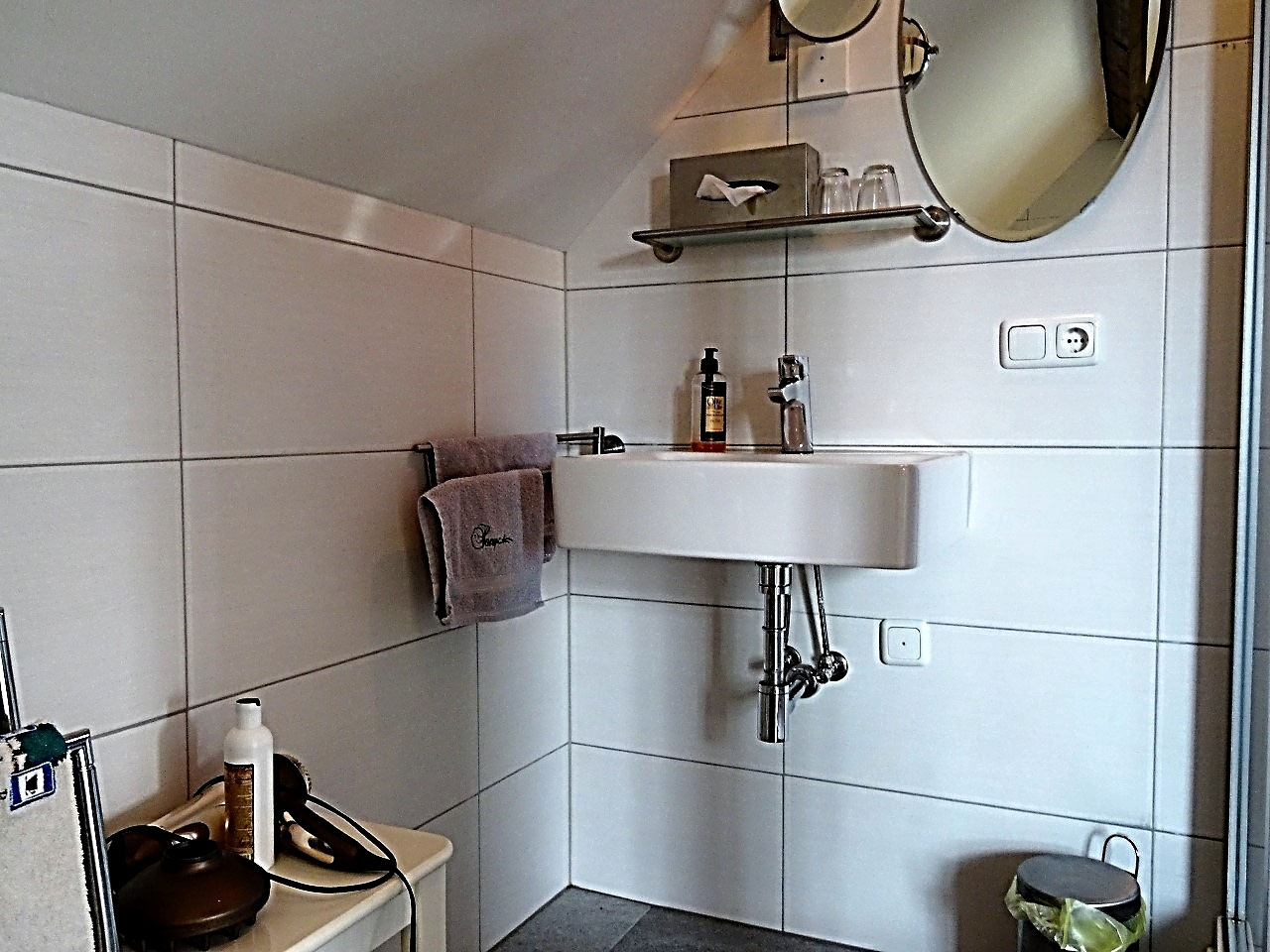 Comfortabele Kamer met Jacuzzi en Stoomdouche ( Paradepaardje