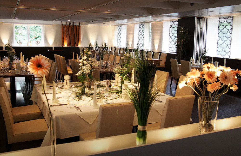 Miriam Manuel Bayrische Hochzeit In Augsburg Katja