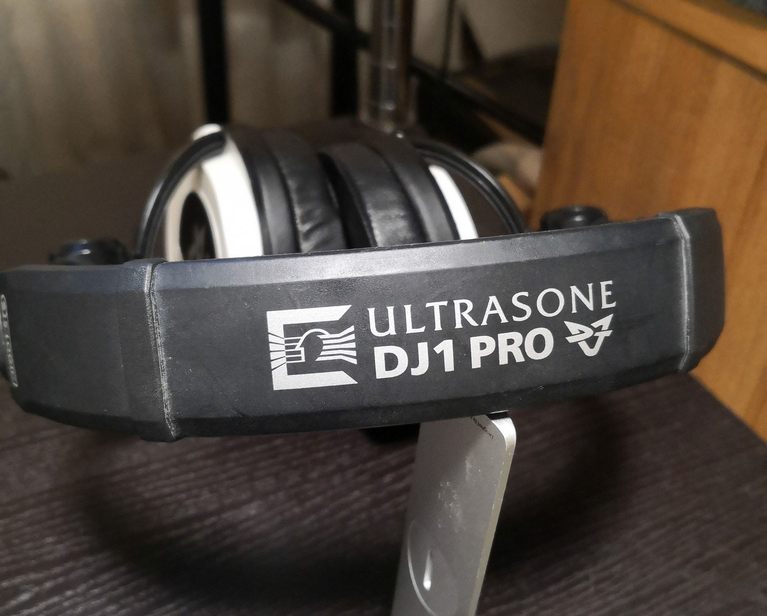 ULTRASONE ヘッドフォン DJ1PRO 密閉 ダイナミック型 Amazon.co.jp