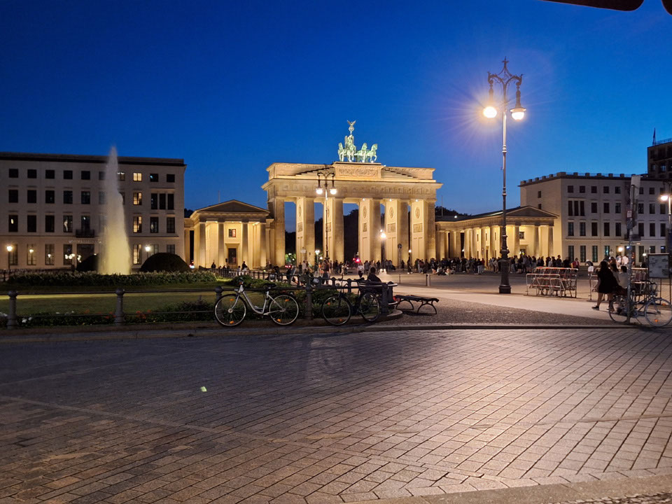 Brasserie Quarré im Adlon maglifestylemagazin