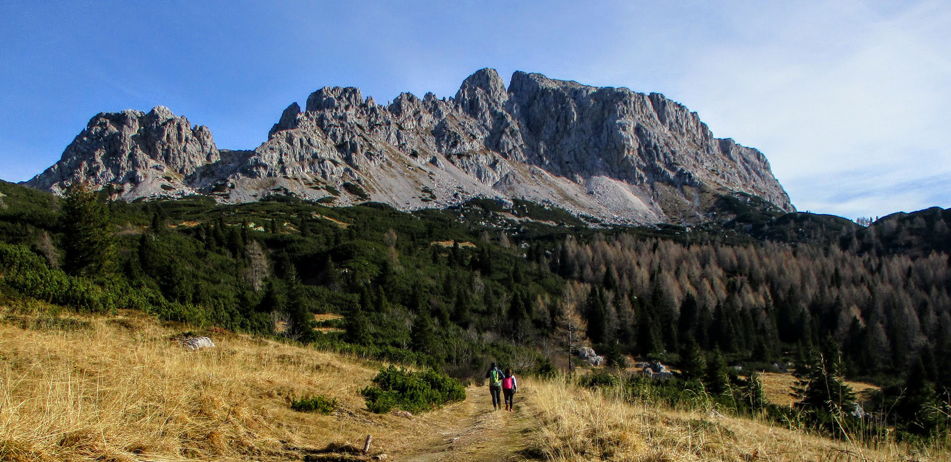 Karnische Alpen Gebirgskette Zwischen Osterreich Und Italien Nachbarn Der Julischen Alpen Unterwegs Im Dreilandereck Osterreich Italien Slowenien