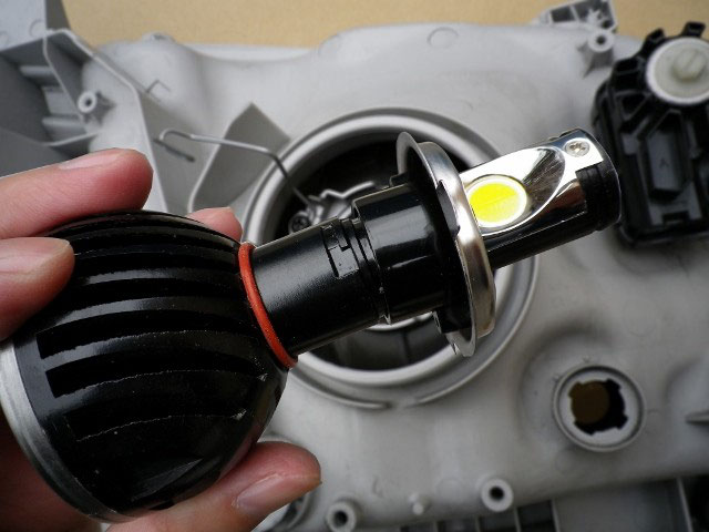 Ledヘッドライト取り付け手順 Led カー用品のアルファ イーモノクラブドットコム Ledヘッドライト取り付け手順 Led カー用品のアルファ イーモノクラブドットコム