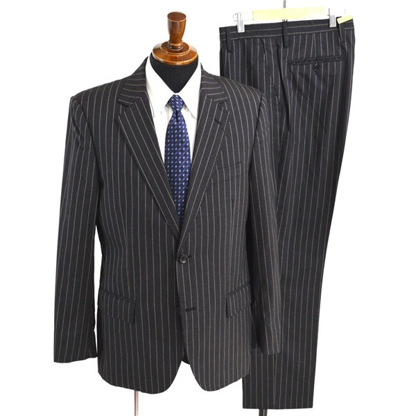 アルマーニ(ARMANI)売るならスーツ買取.com - ブランドスーツ買取り専門店