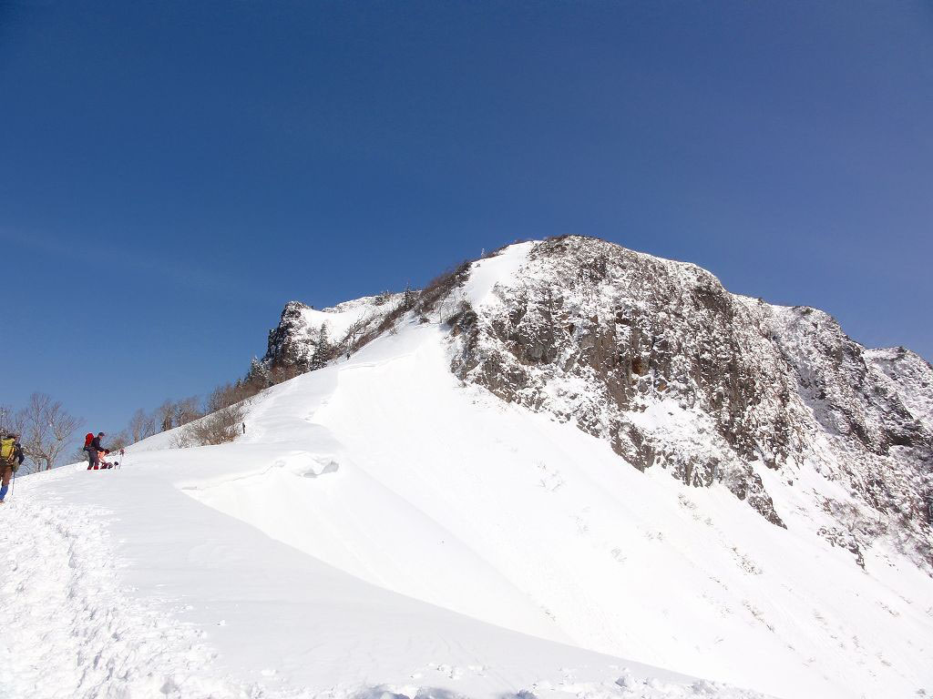 武尊山 百名山 川場スキー場から往復 趣味の山旅