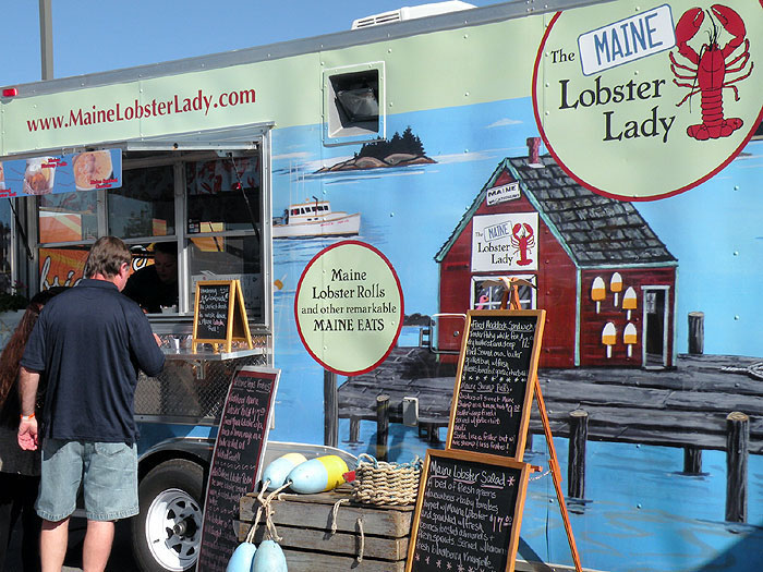 メイン州からやってきたロブスターロールのトラック The Maine Lobster Lady Food Truck Roundup