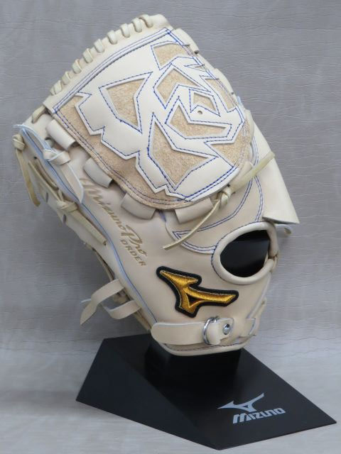 硬式グラブ 外野手用 - (有)新田スポーツ