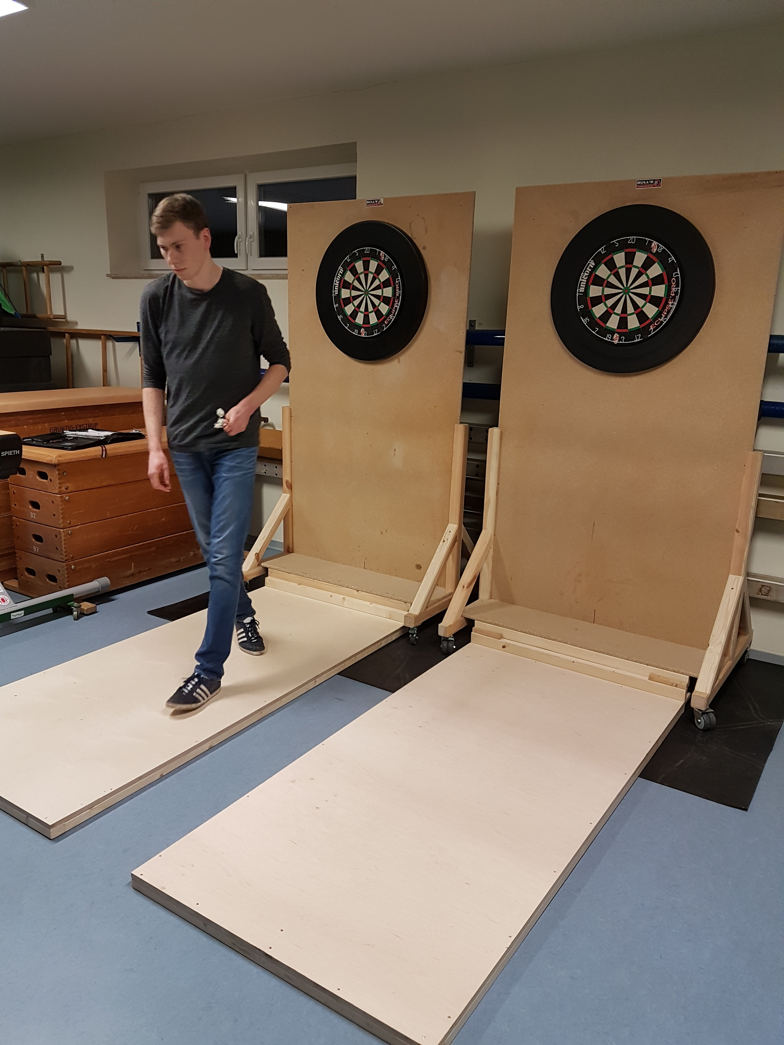 Neu 6. Boardanlage ! Außenanlage fertig SeefelderTV Abteilung Darts