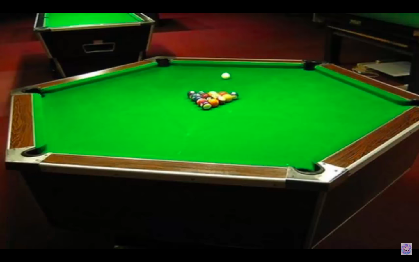 ヘンテコな形のビリヤードテーブル10選 動画 ビリヤードデイズ