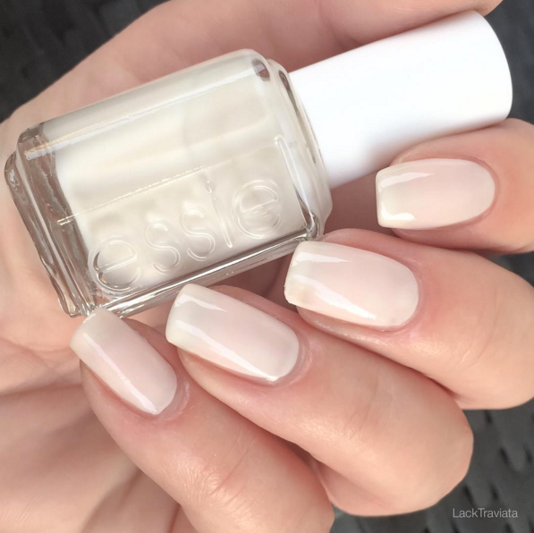 essie • tuck it in my tux LackTraviata NagellackLiebe