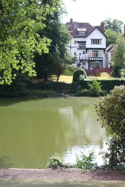 Moseley Park © Copyright Brendan Patchell and licensed for reuse under this Creative Commons Licence Attribution-Share Alike 2.0 Generic. Geograph OS reference SP0783. See Acknowledgements.