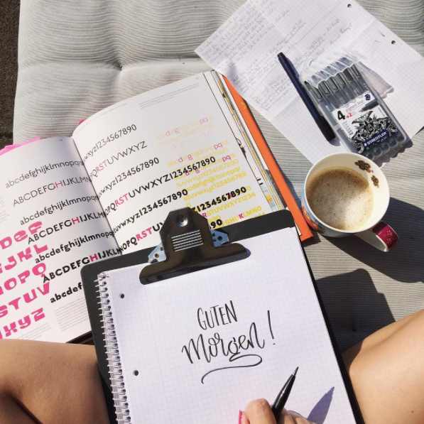 Letter Lovers unakritzolina: Handlettering Guten Morgen