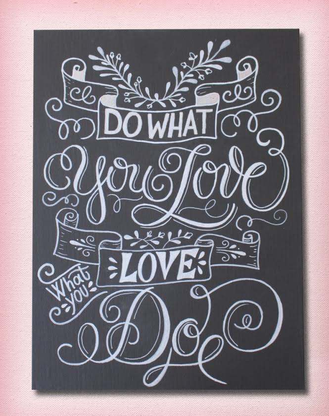 Handlettering Anleitung für ein Chalk-Lettering auf Leinwand - Letter Lovers sandra_graphics mit dem Lettering "Do What you love - love what you do"