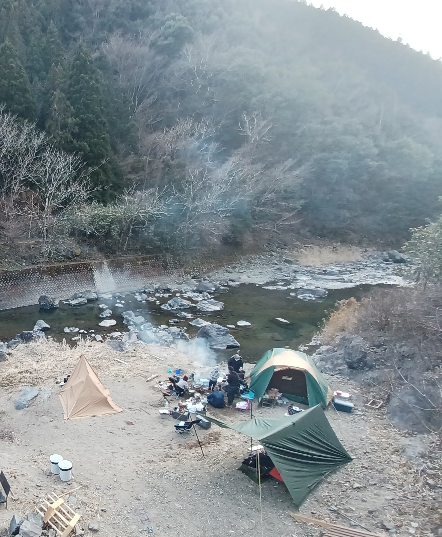 ソロテント2張りにツールームテントです