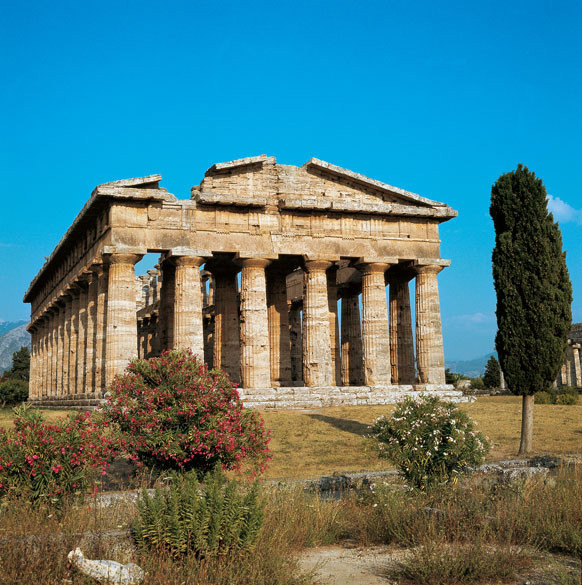 Tempio di Nettuno, Architettura in pietra, V sec. a.C., Sito archeologico di Paestum, (Salerno)