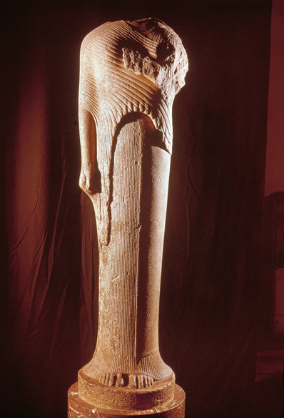 Hera di Samo, Marmo, 570 a.C. ca, Louvre (Parigi)
