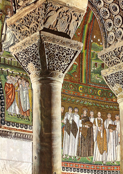 Capitello ravennate, Pietra traforata, VI sec. d.C., Basilica di San Vitale (Ravenna)