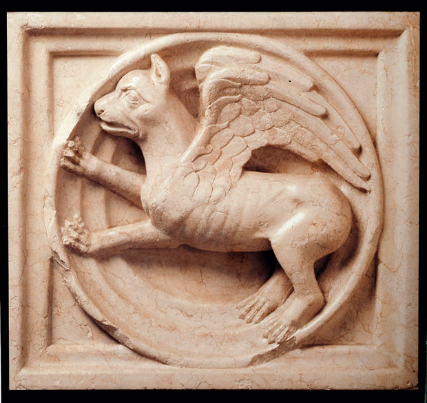 Leongrifo, Scultura a rilievo, XII sec. d.C., Battistero (Parma)