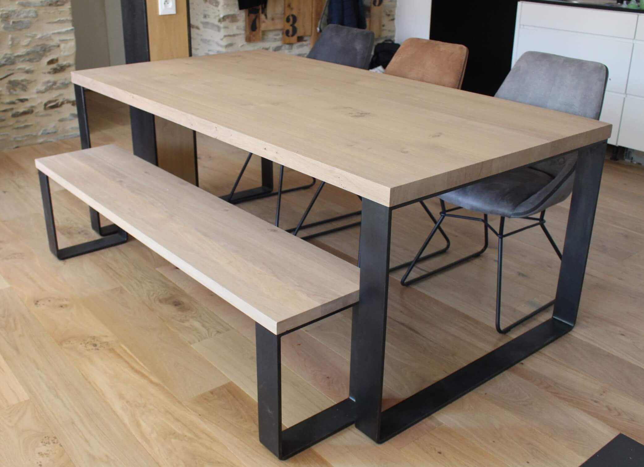 Pieds de table sur-mesure en métal 