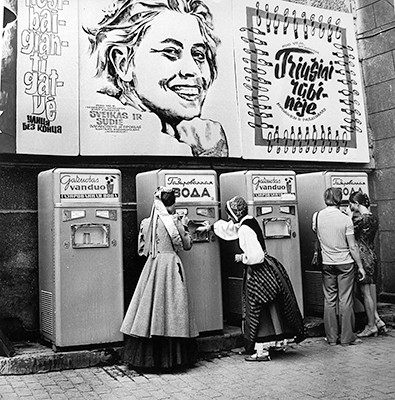 37,10x37,20cm, Song Festivals. "Rabbits in a Dressing Room", Vilnius 1970