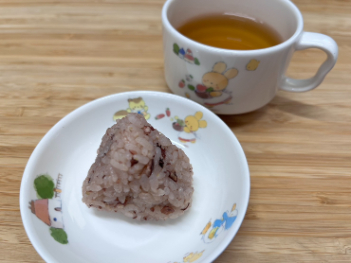 入園おめでとう赤飯おにぎり