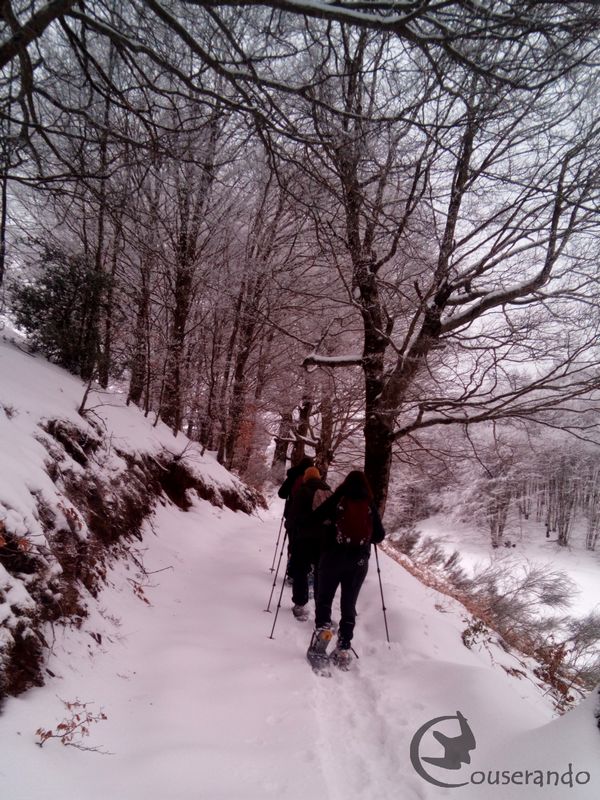 Randonner en raquettes à son rythme - Doriane GAUTIER, Couserando - Guzet Ariège Pyrénées