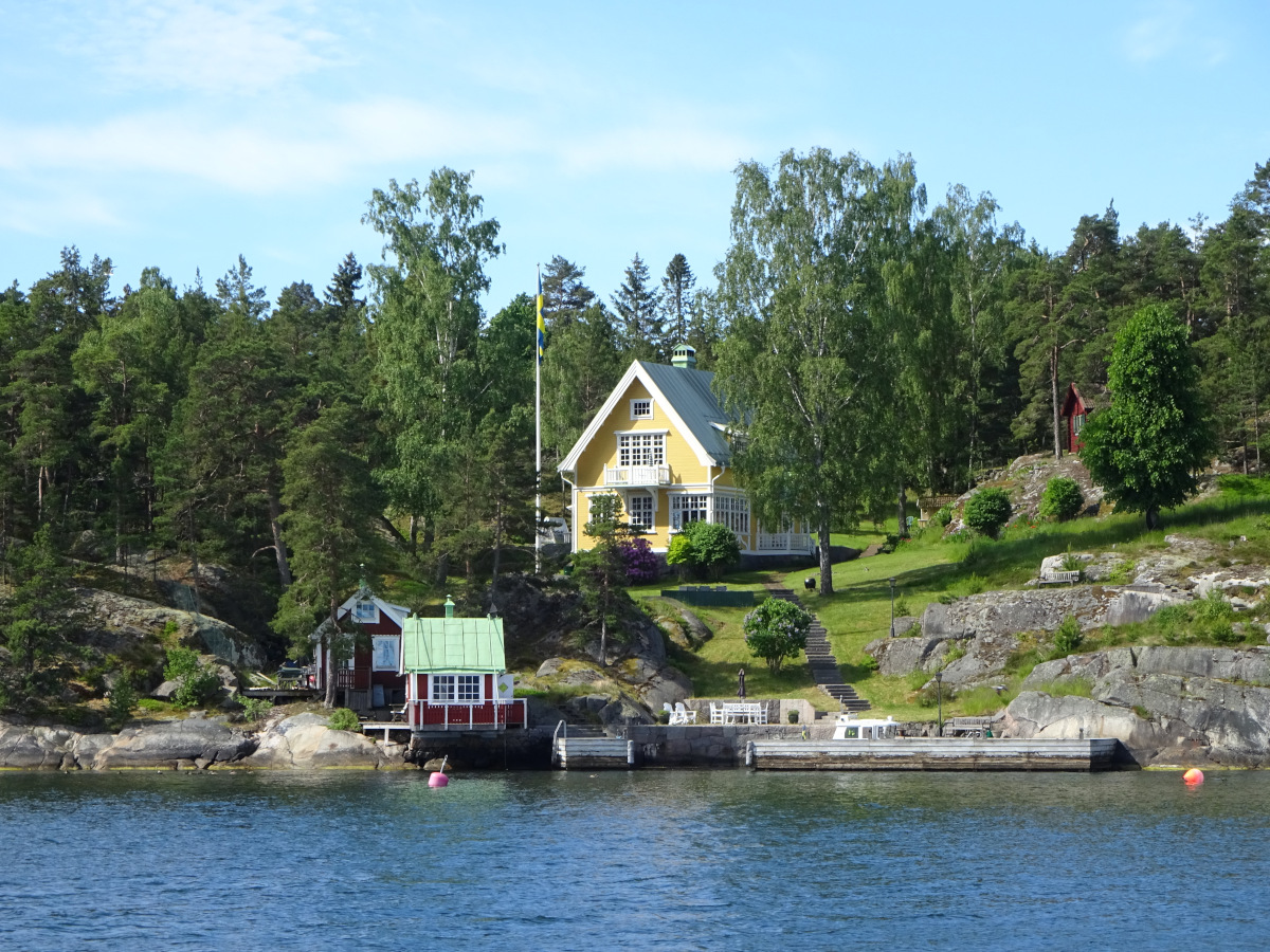 Im Schärengarten vor Stockholm: ein Haus schöner als das andere