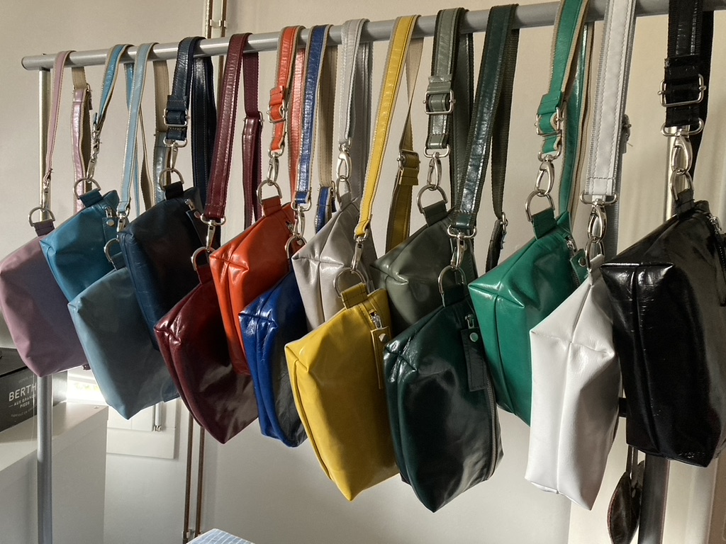 ELBA Bags sind in drei Grössen erhältlich S/M/L