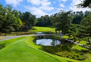 名神八日市カントリー倶楽部 比叡3番 (クラシック設計理論 - Biarritz ビアリッツ)