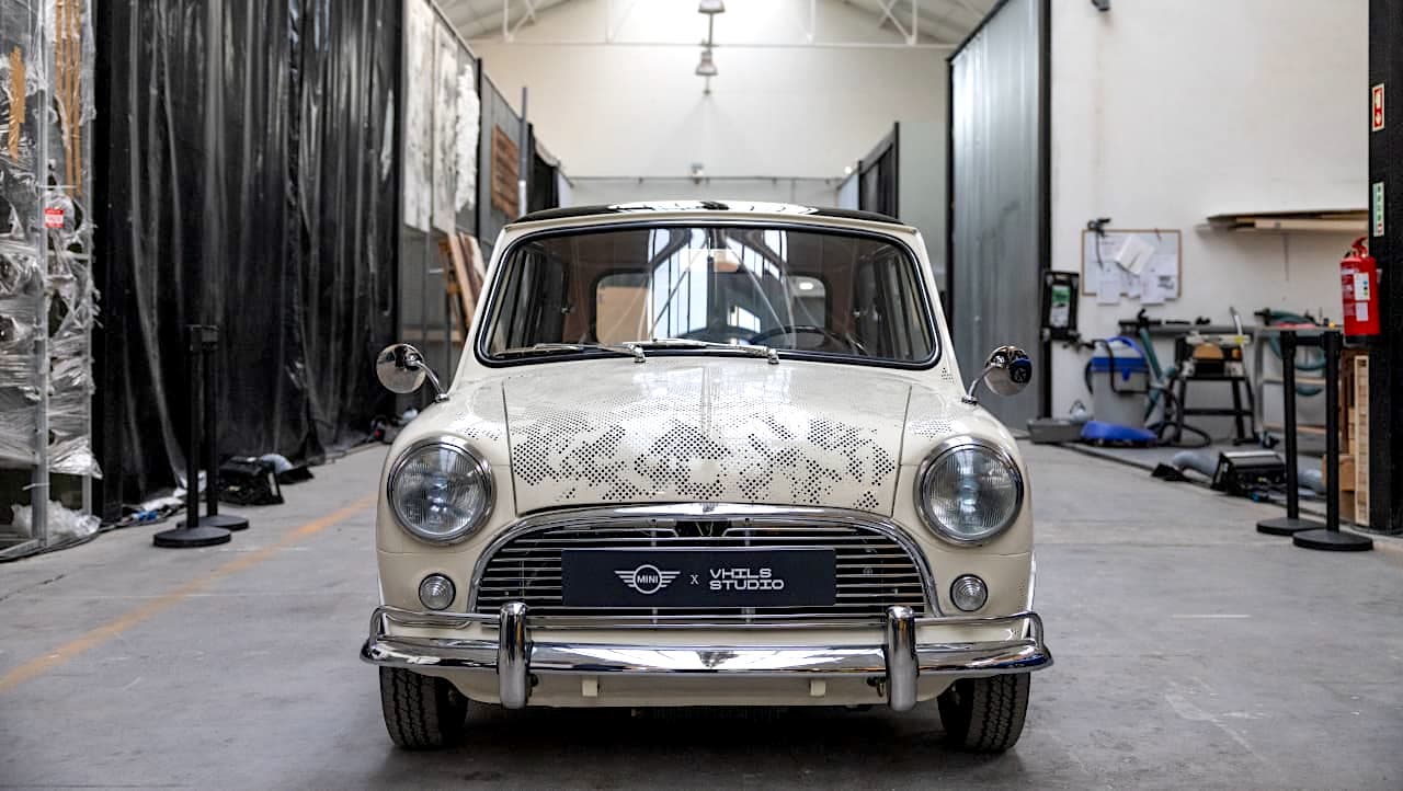 Mini Art by Vhils
