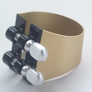 バリトンサックス　リガチャー　sayB♭ アルミ製　美品 sayB♭(セイベー) バリトンサクソフォンリガチャー - 株式会社