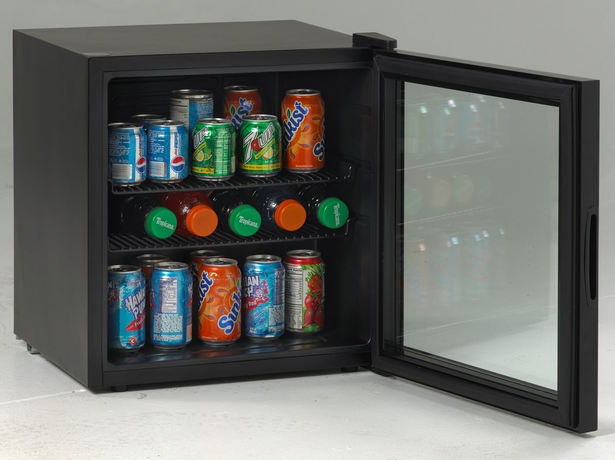 Mini Refrigerador Vitrina Avanti BCA184BG 1.8 cu ft Beverage Cooler