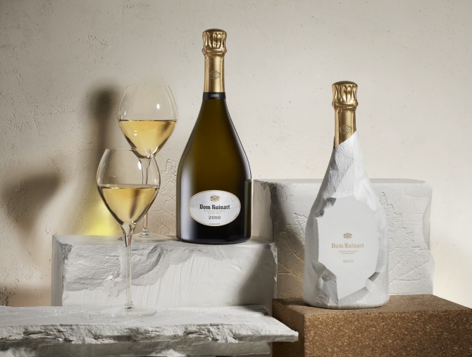 Capodanno: si brinda sostenibile con Dom Ruinart Blanc de Blancs 2010 in chalk wrap