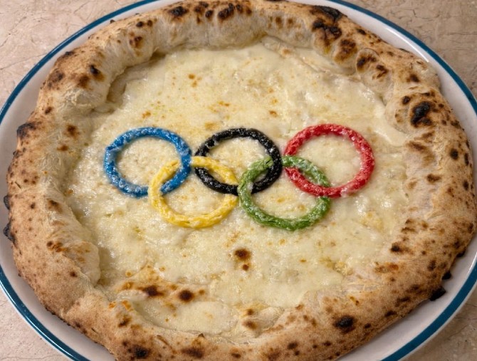 Ode Olimpica, la pizza con cui Sophia Loren Restaurant omaggia Milano-Cortina