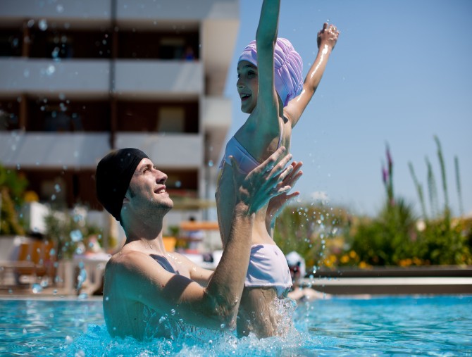 Festa del papà: le experience della piscina Y-40 The Deep Joy