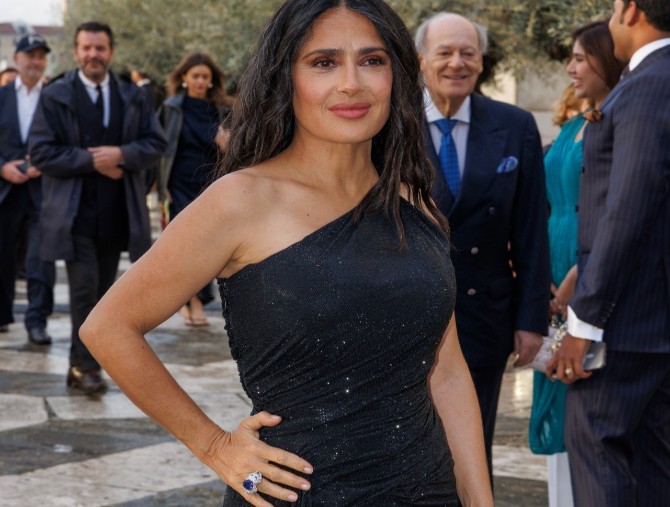 61ª Esposizione Internazionale d’Arte – La Biennale di Venezia: Salma Hayek-Pinault in Boucheron