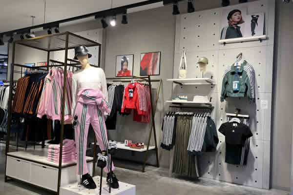 【静岡】店長・管理職候補・アディダスオリジナルスの販売員／株式会社岸和田スポーツ