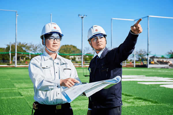 スポーツ施設建設の施工管理/長谷川体育施設株式会社