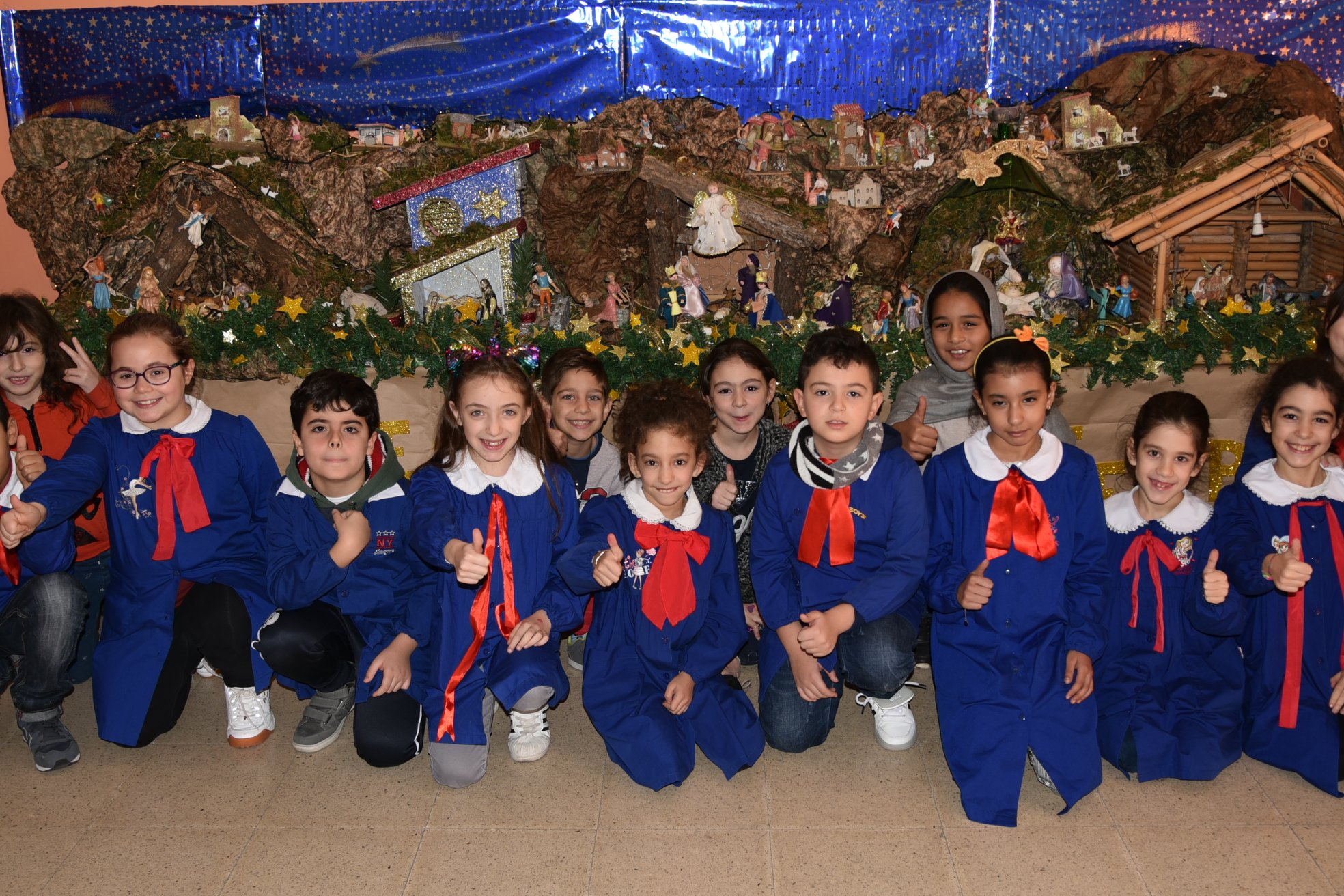 CASSANO IONIO. SCUOLA PRIMARIA “G. CONTE”: COLORI, LUCI E LAVORETTI PER UNA GIOIOSA PESCA NATALIZIA