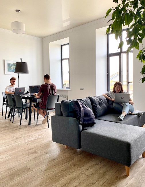 Coworking Space | JAM Mediengruppe Deutschland | Deutsche Immobilienvermittlung | Machen Sie Ihre Immobilie zum digitalen Lernort
