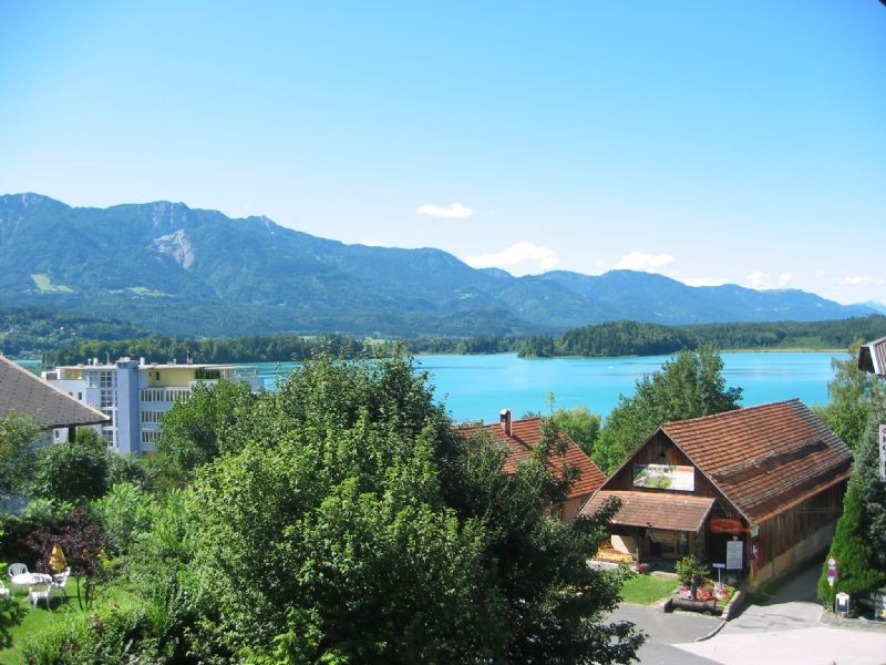 Ausblick auf den Faaker See direkt vom Balkon unseres Gästehauses