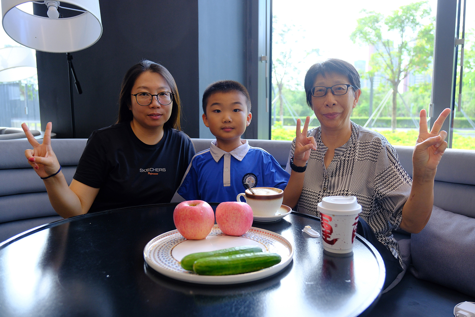 Familie: Mama_Kleiner Bruder_Oma_Shenzhen