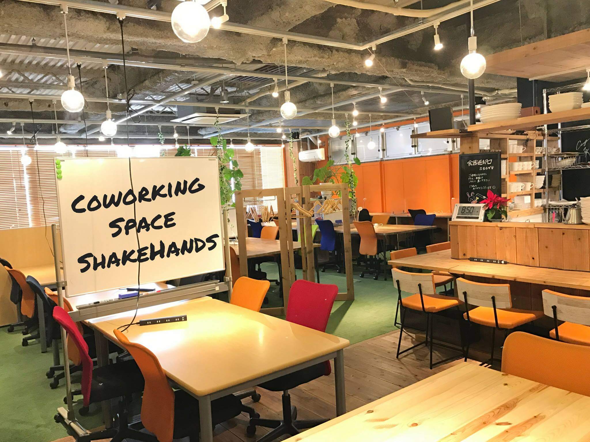 ShakeHandsの店内・席の様子